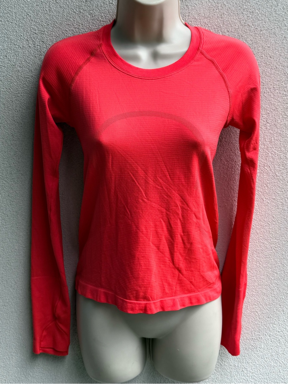 Lululemon Swiftly Tech Long Sleeve Shirt 2.0 *Race Length
Flare / Flare 4
